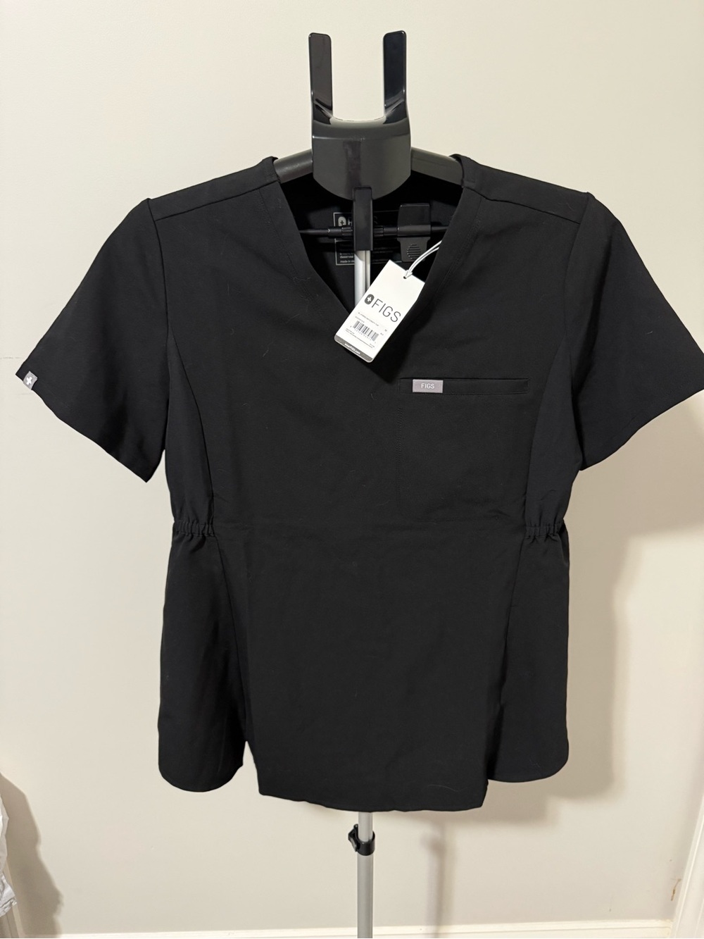 FIGS Maternity Scrub Top Medium Black NWT